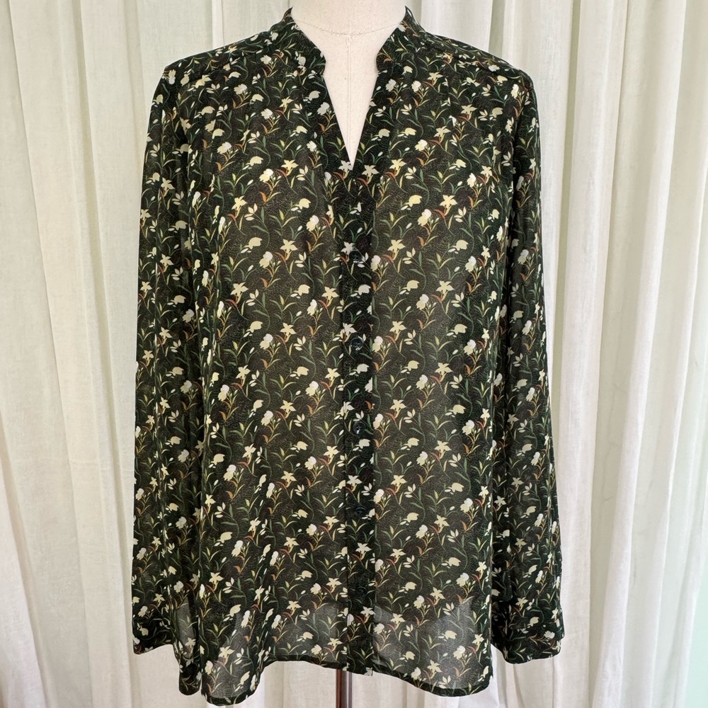 Cabi 4337 Garden Blouse Fall 2022 Medium